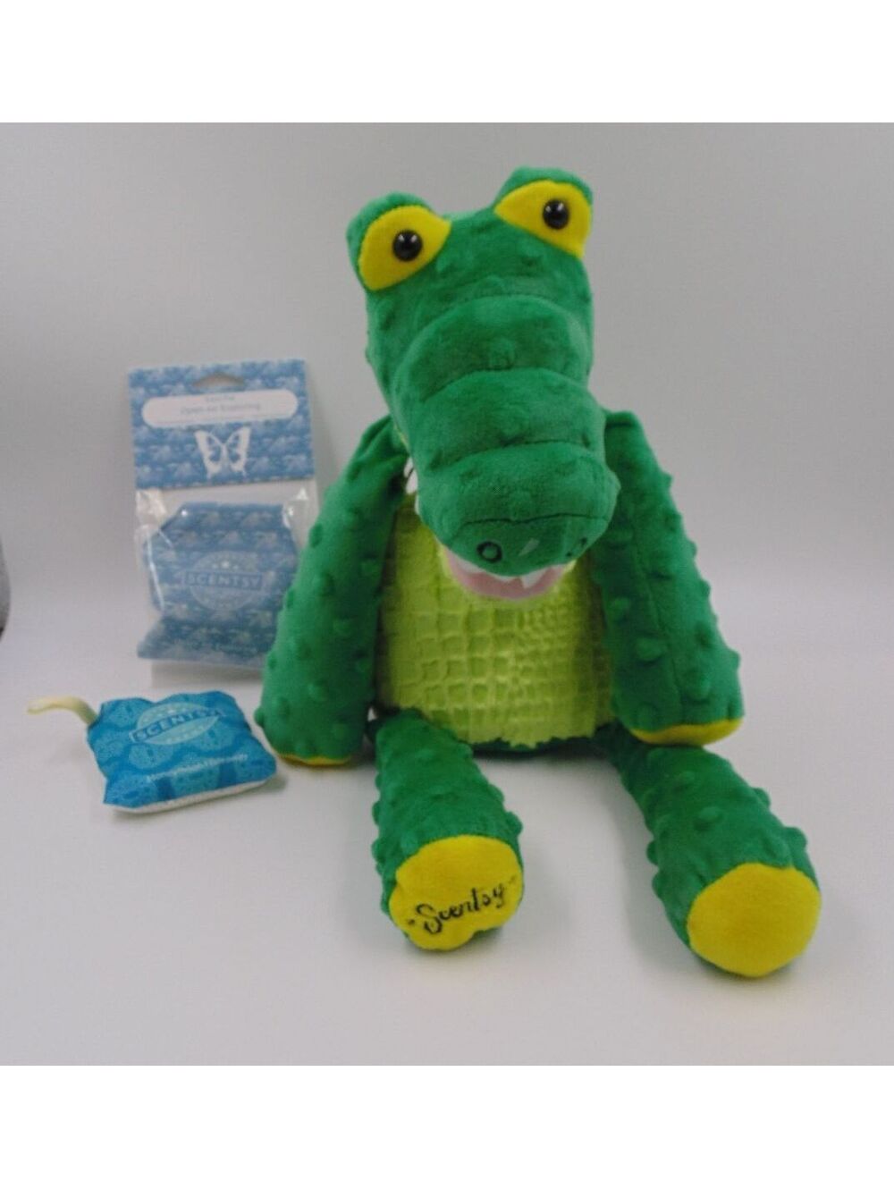 Scentsy Buddy Nile The Crocodile Alligator Plush Stuffed Animal w/ Scent Pak